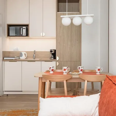 Rent Like - Bel Mare F302 *